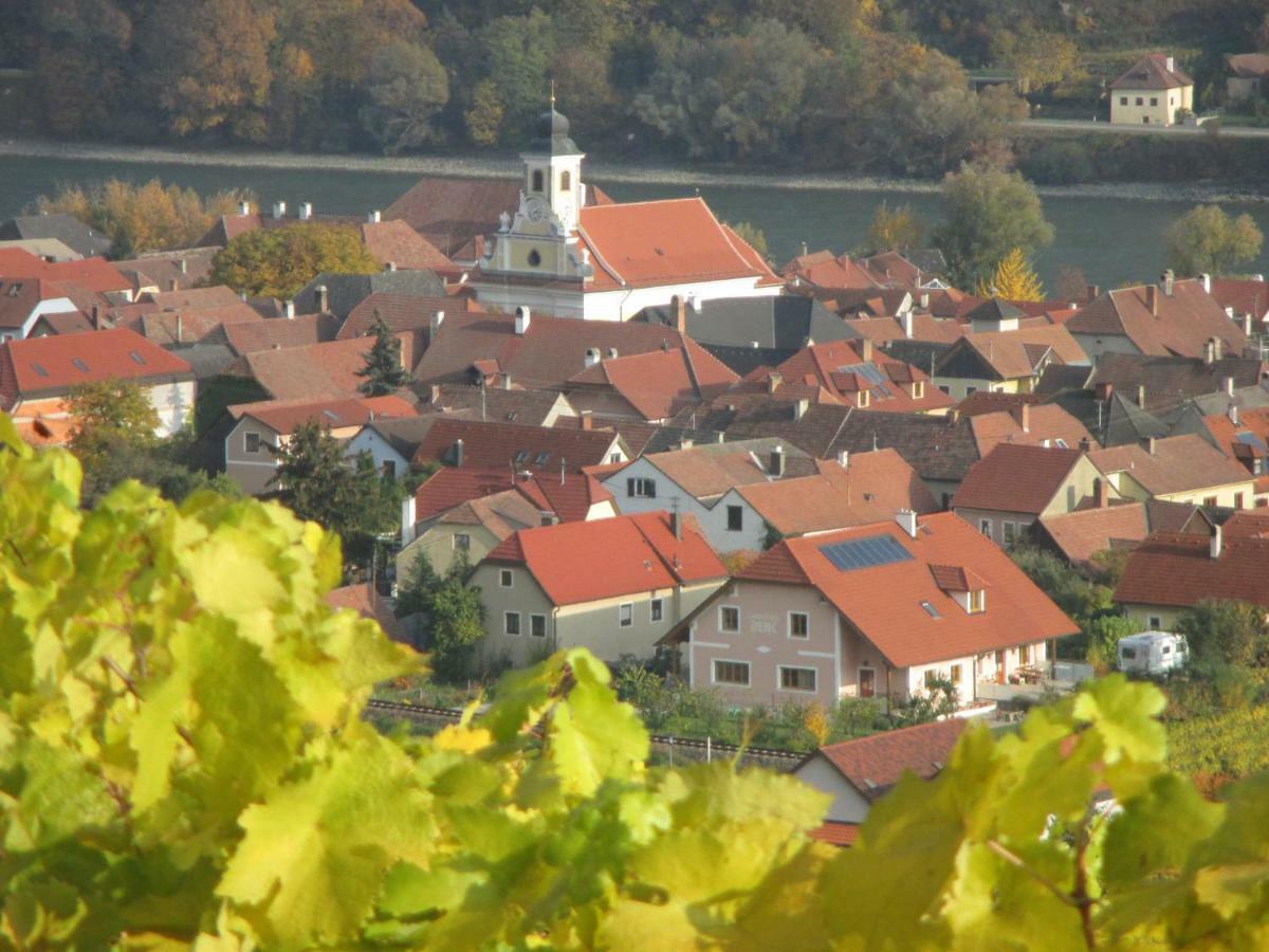 Gaestehaus Rudolf U. Sandra Denk Wösendorf Buitenkant foto